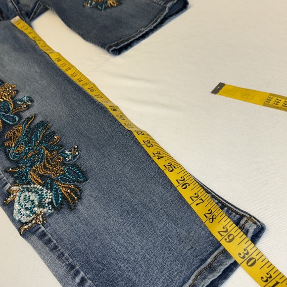 Juliette jeans tapered to ankle embellishments down both legs high rise Size 8 - Picture 3 of 8